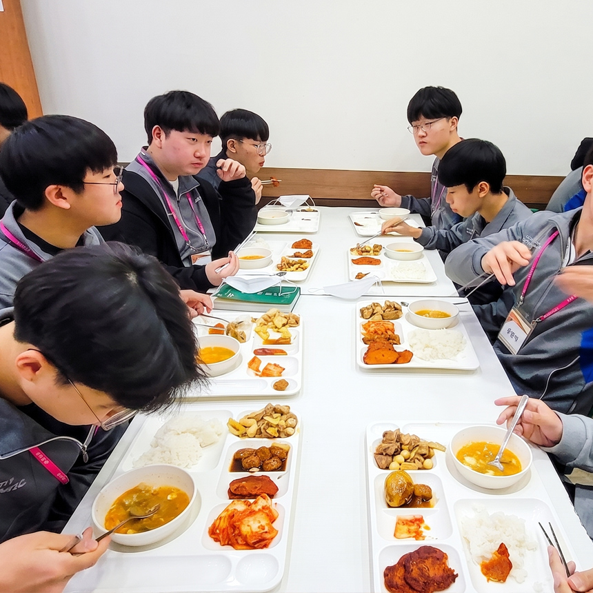 직영 식당 윤슬